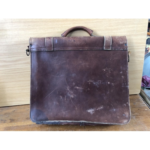 319 - Vintage Leather Satchel Messenger's Bag