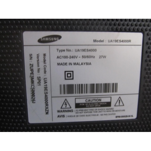 559 - Samsung UA19ES4000R 19