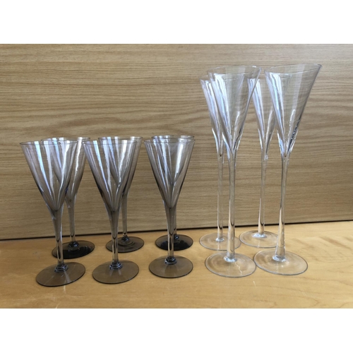 563 - Smoky Crystal Flutes (x6pcs) and 4 Plain Tall Glass Flutes