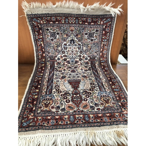 222 - Small antique Handmade Persian Carpet with Isfahan Tree of Life Depiction (100 x 60cm)