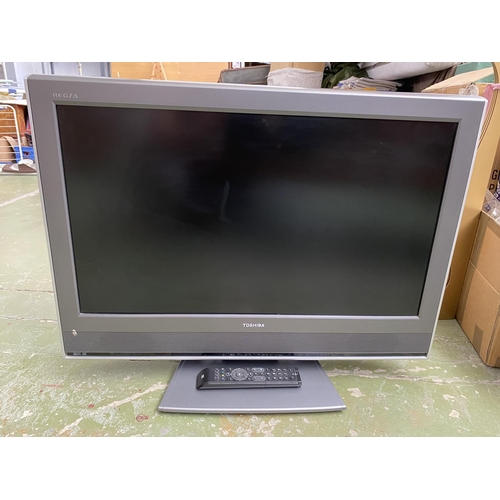 541 - Toshiba 32WL66PS 32