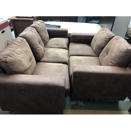 545 - Set of 3-Seater and 2-Seat Sofas Upholstered in Suede Like Fabric