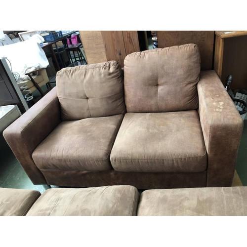 545 - Set of 3-Seater and 2-Seat Sofas Upholstered in Suede Like Fabric