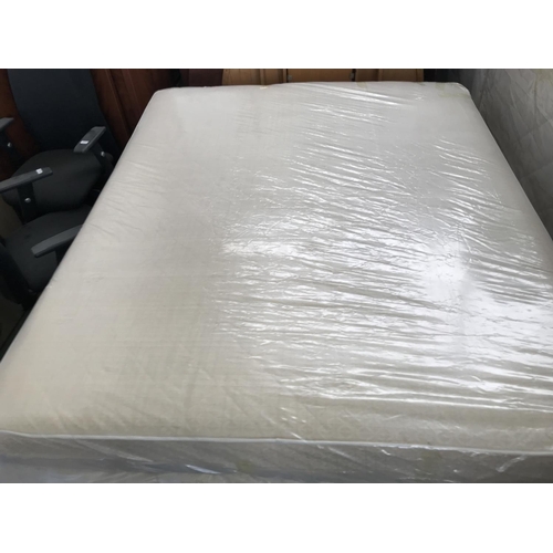 548 - King Size Mattress (160 x 190cm)