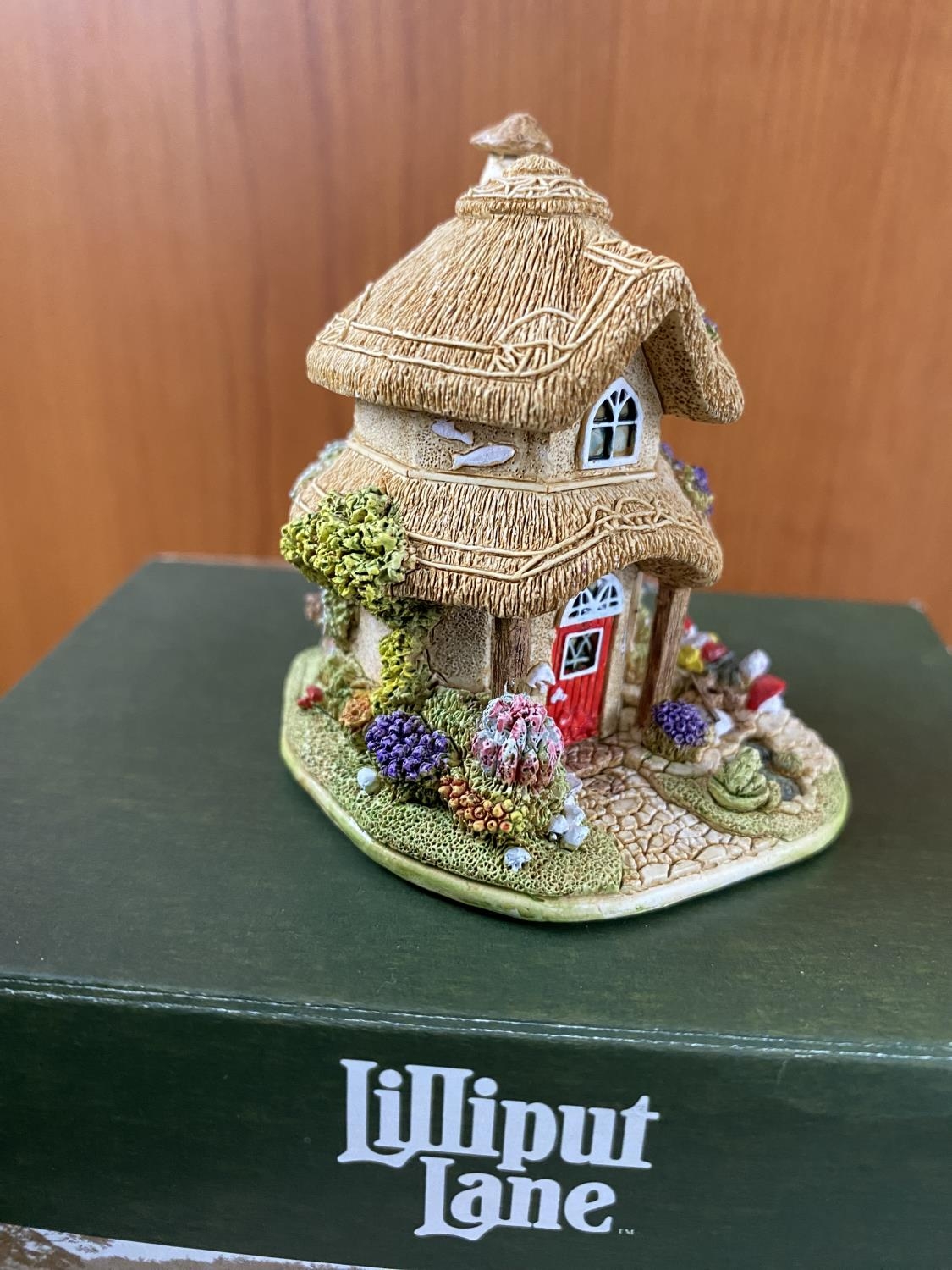 x2 Lilliput Lane British Collection and Regency Fine Art Field Mouse