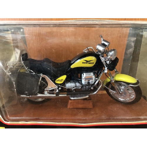 Maisto Moto Guzzi California 1100i Special Edition Motorbike Model