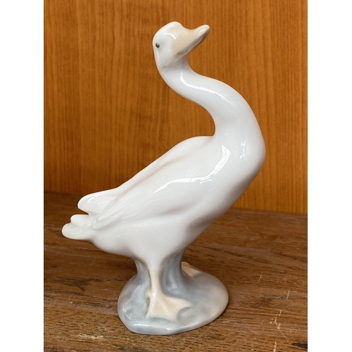 70 - x3 Pieces Vintage Lladro  Geese Figurines