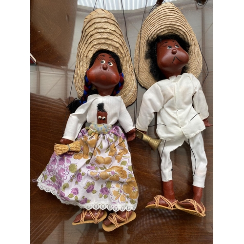 256 - Pair of Vintage Mexican Marionettes with Straw Hat