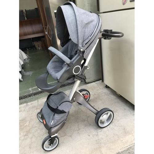 601 - Stokke Xplory Push Chair