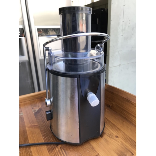 612 - Quest Juicer/Juice Extractor