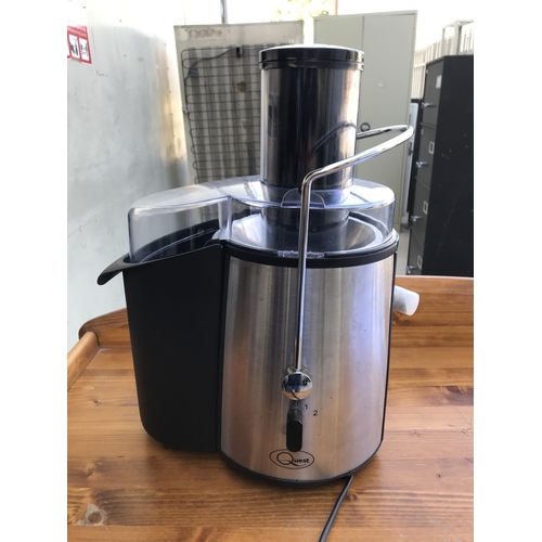 612 - Quest Juicer/Juice Extractor