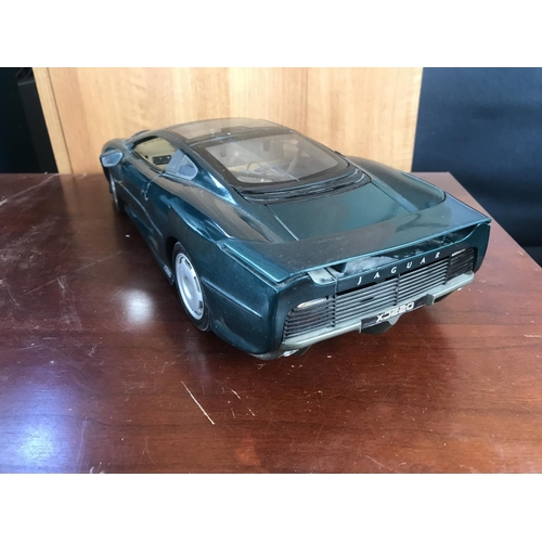 224 - Diecast Maisto Model of Jaguar XJ220 (1992) on 1:18 Scale