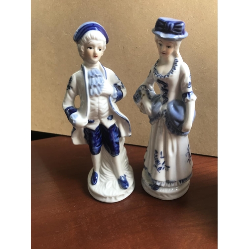 86 - Vintage Set of 6 Blue and White Ceramic Figurines