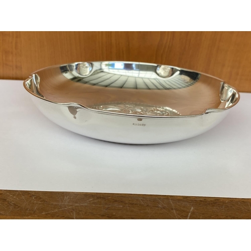 99 - Silver 830 Bowl Embossed with Floral Design (105gr. - Unused)