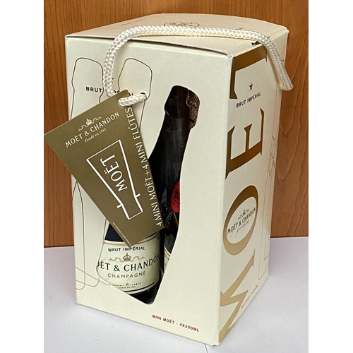 116 - Moet & Chandon French Champagne 4 x 200ml with 4 Mini Flutes