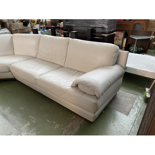 140 - Very Large 'Natuzzi' White Leather Corner Sofa (270 x270cm)