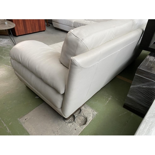 140 - Very Large 'Natuzzi' White Leather Corner Sofa (270 x270cm)