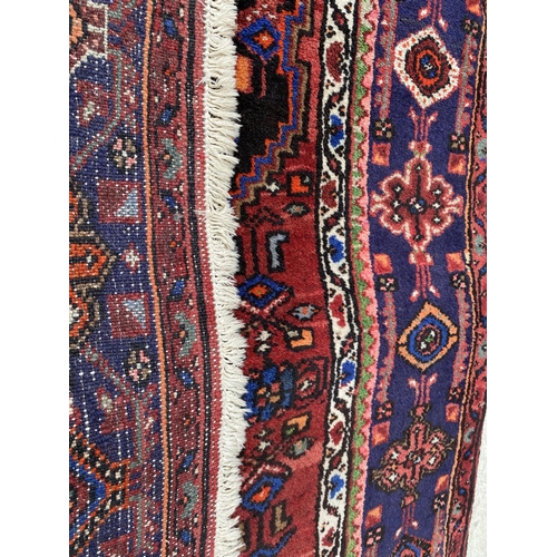 136 - Vintage Persian Carpet in Good Condition (148 x 218cm)