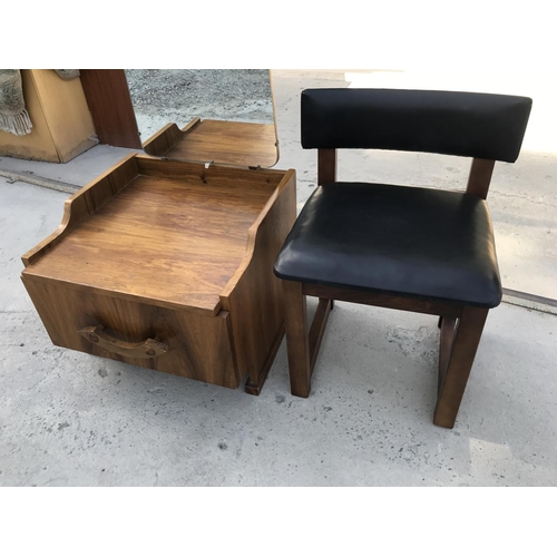 402 - Vintage Dressing Table and Chair (48 W. x 50 D. x 103cm H.)