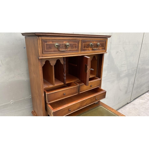 9 - Antique Late 19th Century Walnut Veneer Secretary Desk with 4 Bottom Drawers, 2 Smaller Ones in The ... 