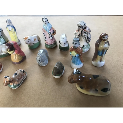 321 - Collection of 15 Jesus Birth Themed Miniature Figurines Made in France