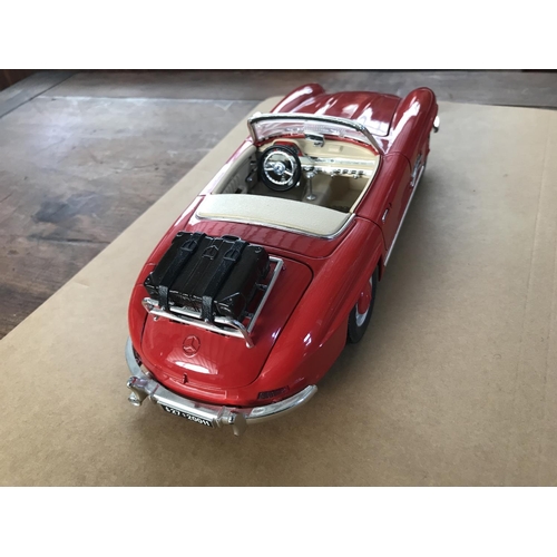 231 - Diecast Bburago Mercedes Benz 300SL Model Car on Scale 1:18