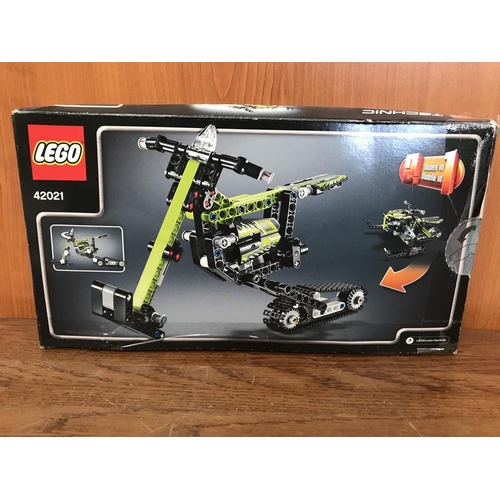 149 - Lego Technic 42021 8-14