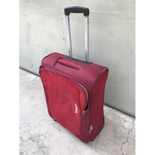 382 - American Tourister Lightweight Soft Shell Luggage Suitcase