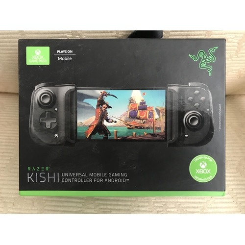 242 - Razer Kishi Controller for Androit