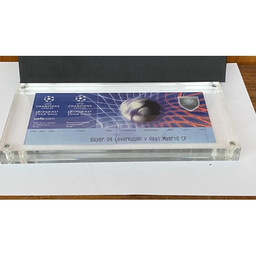 197 - Limited Edition of the Official Commemorative Ticket of 2002 Glascow Champions League Final Bayern 0... 