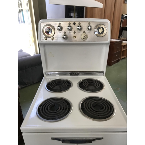 600 - Vintage 1960's Belling Classic Electric Range Cooker