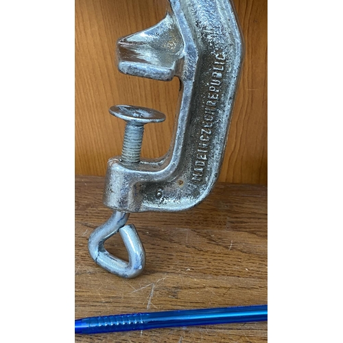 85 - Vintage Cast Metal Minced Meat Hand Grinder