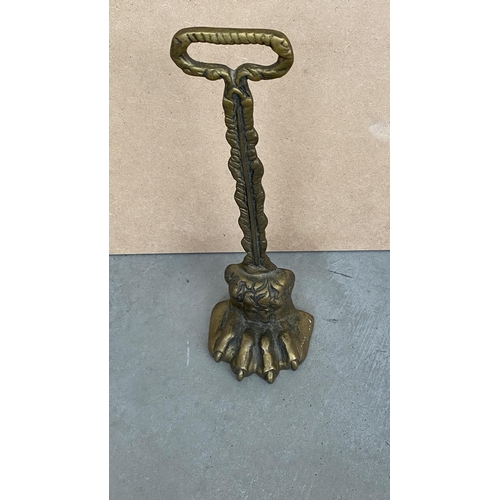 150 - Regency Claw Foot Brass Doorstop (32cm H.)