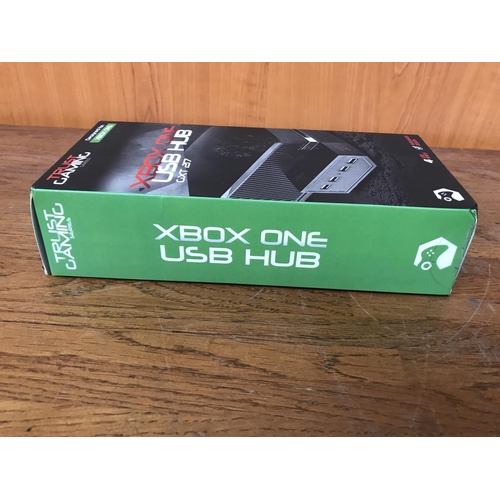 557 - XBox One USB Hub GXT217