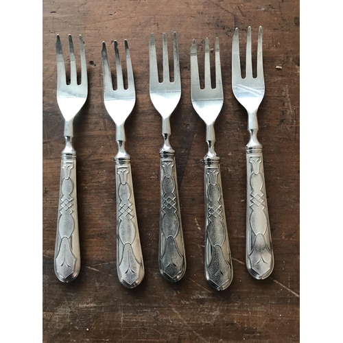 248 - Silver 800 Cutlery (x8pcs) and 2 Silver Plated Serving Cutlery