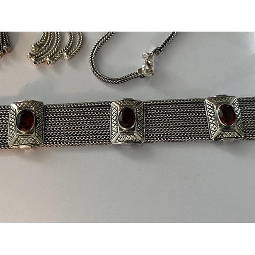 97 - Vintage Silver 925 Hand Made Necklace, Bracelet, Ring and Earrings Set with Natural Garnet (57gr)