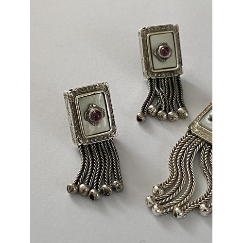 97 - Vintage Silver 925 Hand Made Necklace, Bracelet, Ring and Earrings Set with Natural Garnet (57gr)