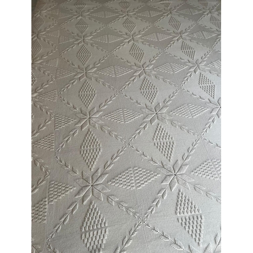 360 - Traditional Cypriot Hand Made Bed Cover (150 x 260cm)