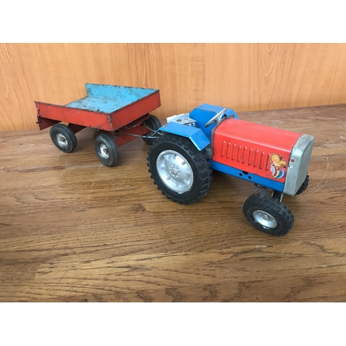 537 - Large Vintage 1960's DDR Tin Tractor Toy - Taken Back on 9/1/2024