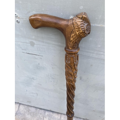 538 - Vintage Hand Carved Wooden Walking Stick