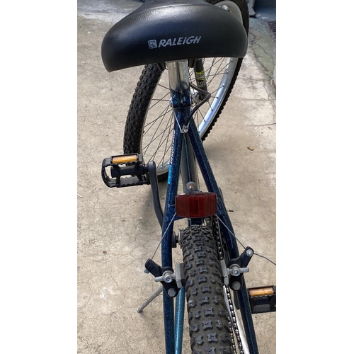 80 - Raleigh Activator 21-Speed Men's Mountain Bicycle (Tires Need Attention)