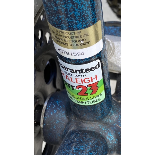 80 - Raleigh Activator 21-Speed Men's Mountain Bicycle (Tires Need Attention)