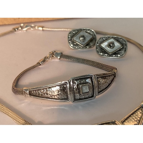61 - Vintage Silver 925 Sfyrilato Set of Necklace, Bracelet and Earrings (35gr)