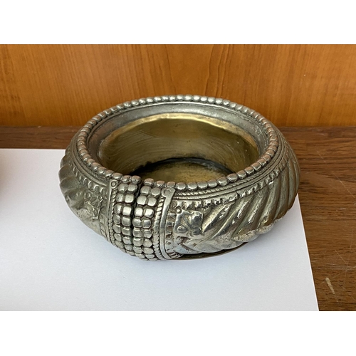 190 - x3 Old Vintage Unique Round Shape Handmade Tribal Metal/Copper Work Ashtrays