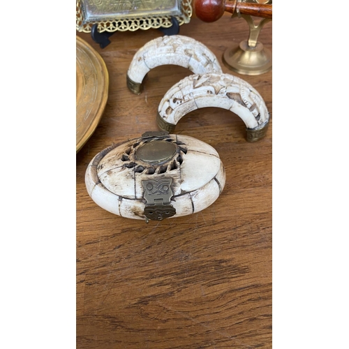 195 - Collection of Vintage Brass and Bone Items