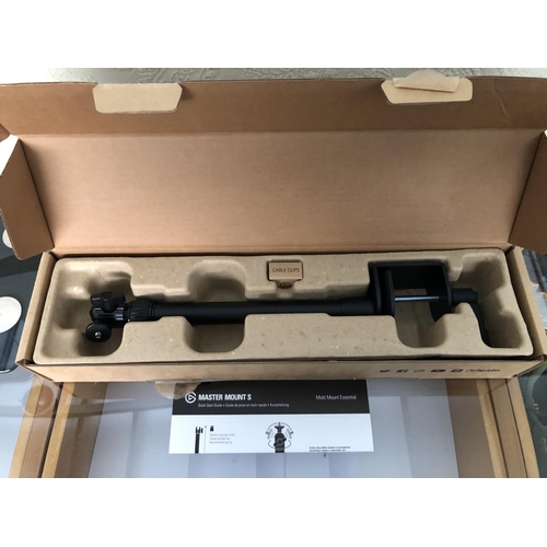 201 - Elgato Master Mount S Multi Mount Essential (Unused, Boxed)