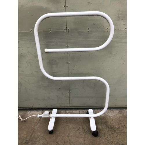 218 - Bathroom Electric Drying Rack