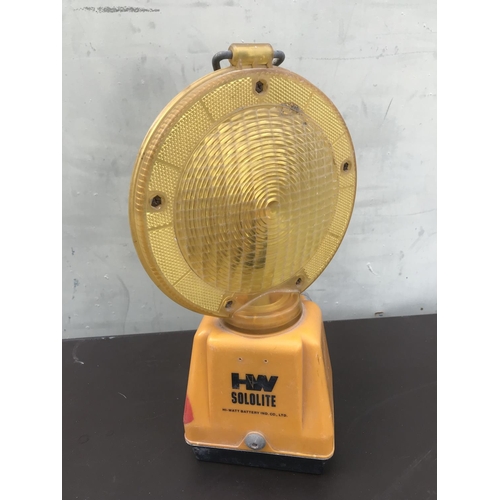 233 - HW Sololite Signal Light