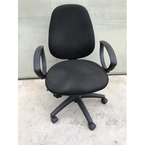 234 - Office Black Swivel Chair on Castors