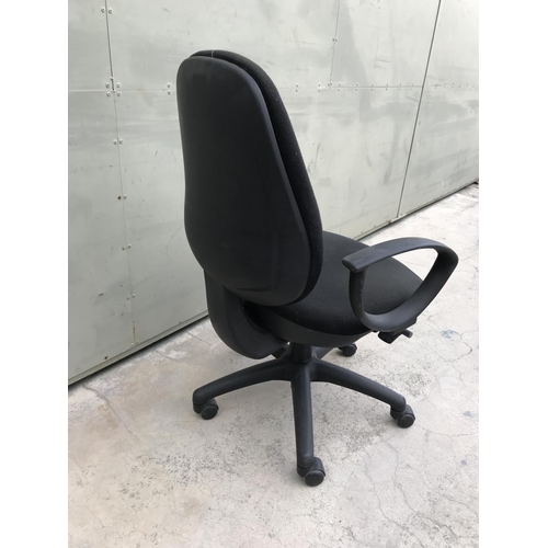 234 - Office Black Swivel Chair on Castors